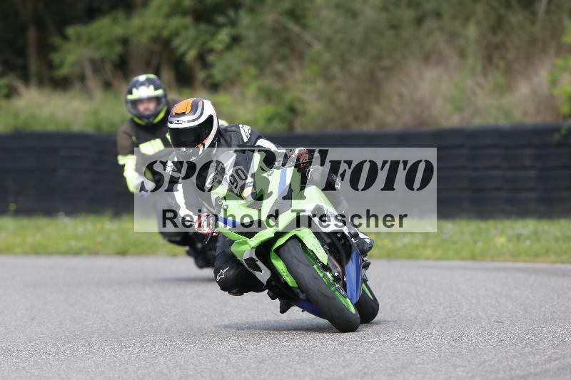 /53 16.09.2025 Track Day Domi Aegerter ADR/Gruppe gelb/90